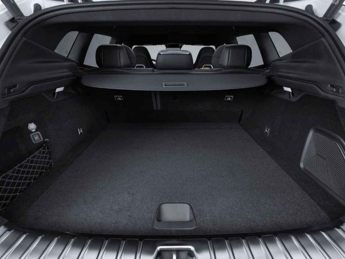 Polestar 4 SUV: Πρεμιέρα με μεγαλύτερους χώρους και... πίσω τζάμι